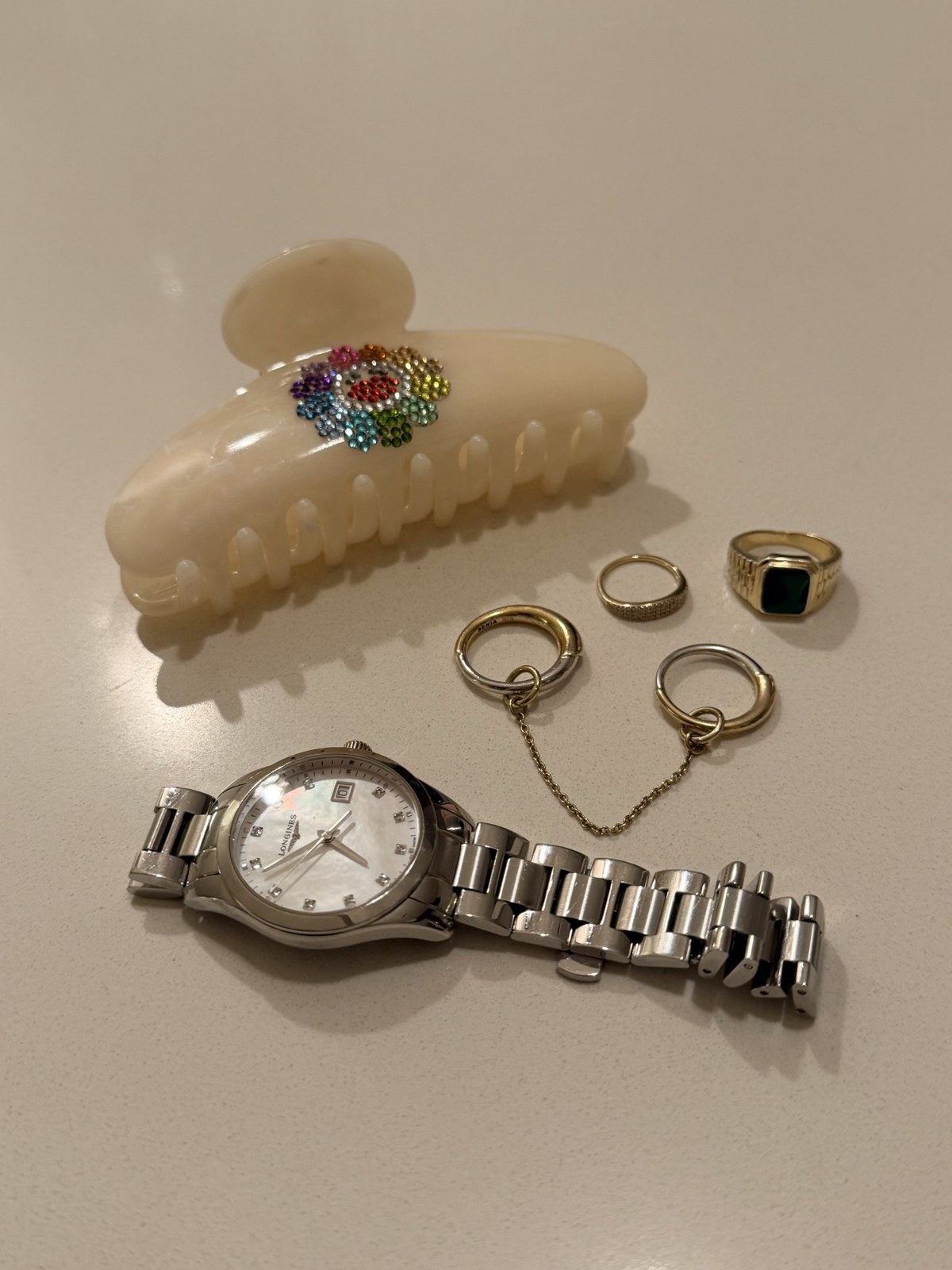 Cream clip styled with jewelry